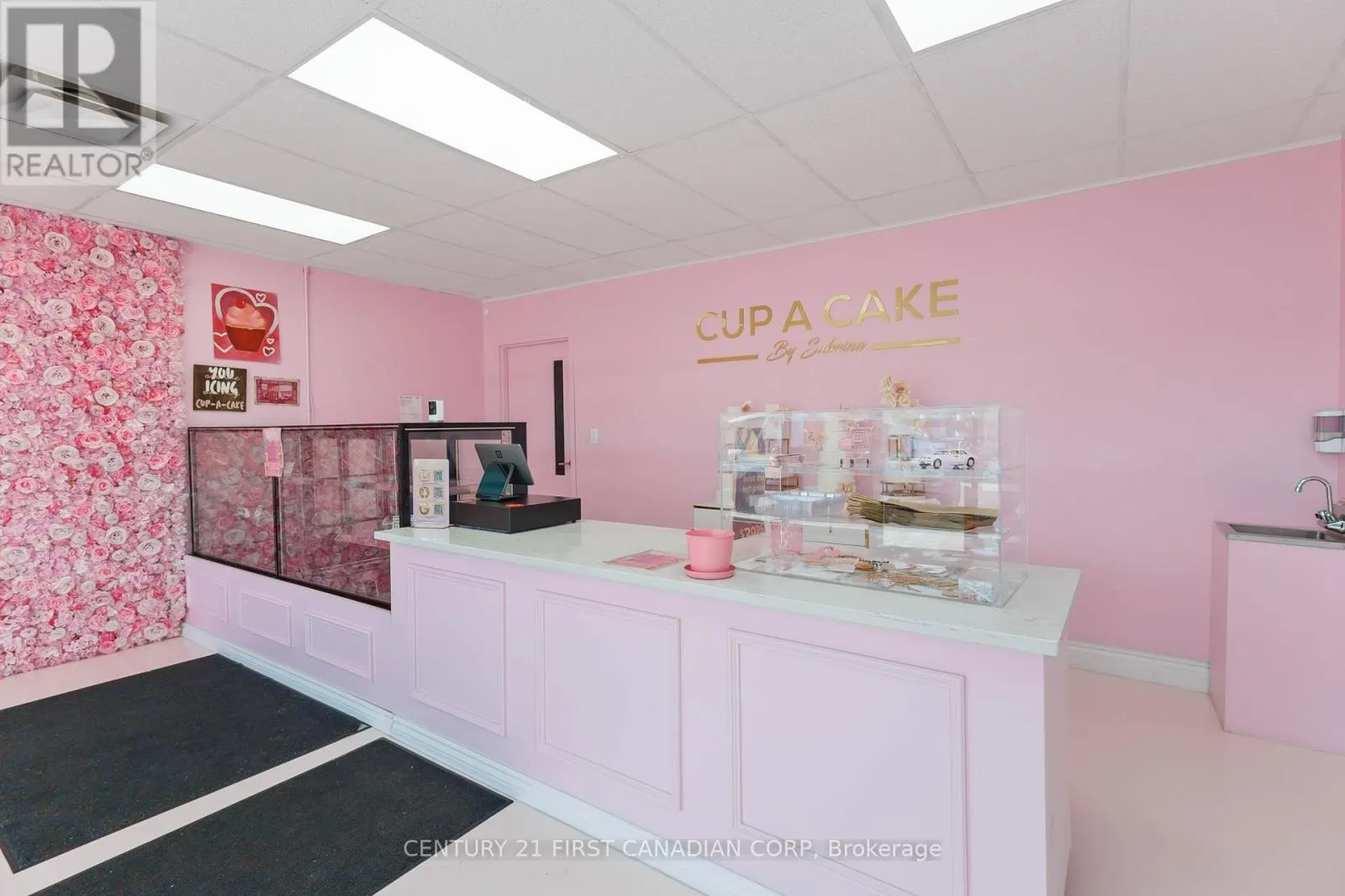 122 - 920 COMMISSIONERS ROAD, #122