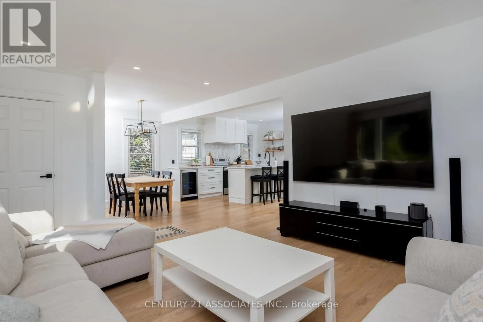 3 CLARKE STREET