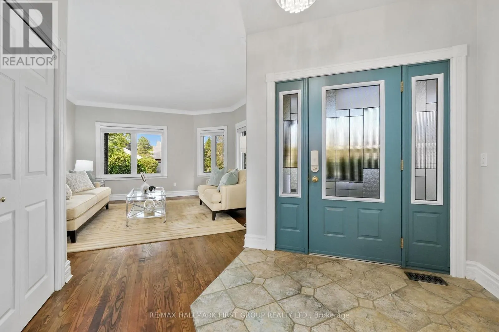 39 TREMAINE TERRACE