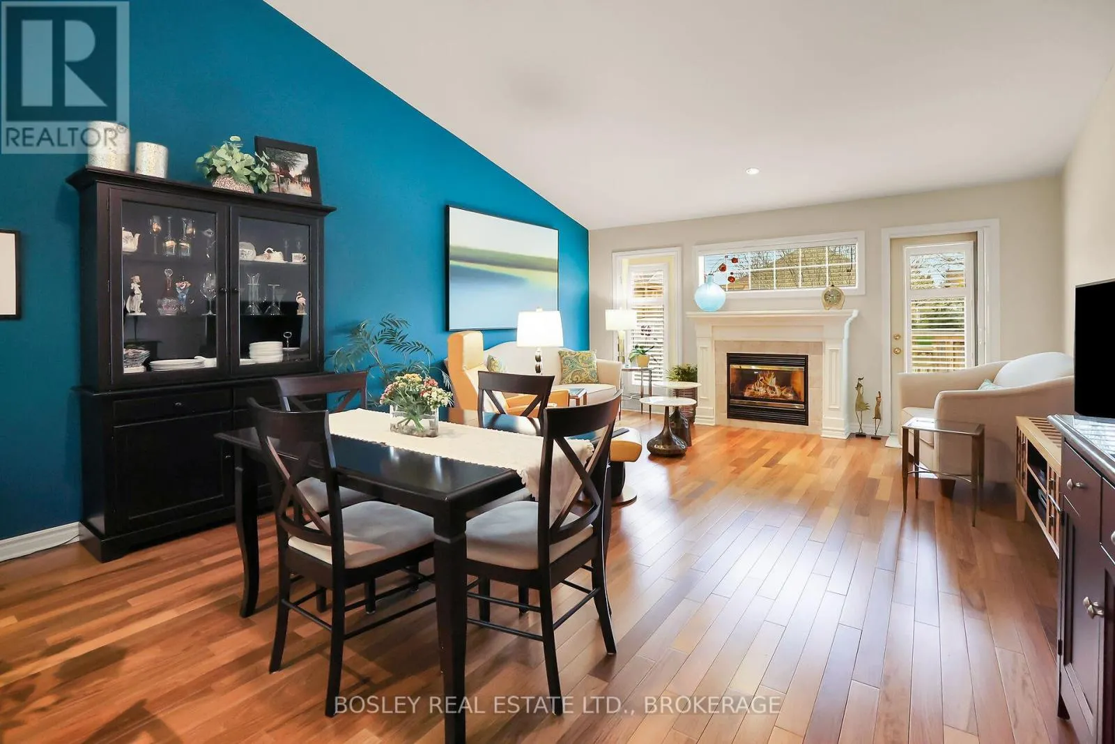 3 - 21 LORETTA DRIVE W, #3