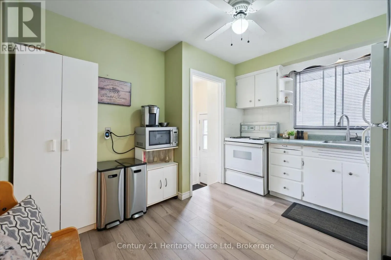 131 WAVERLEY DRIVE