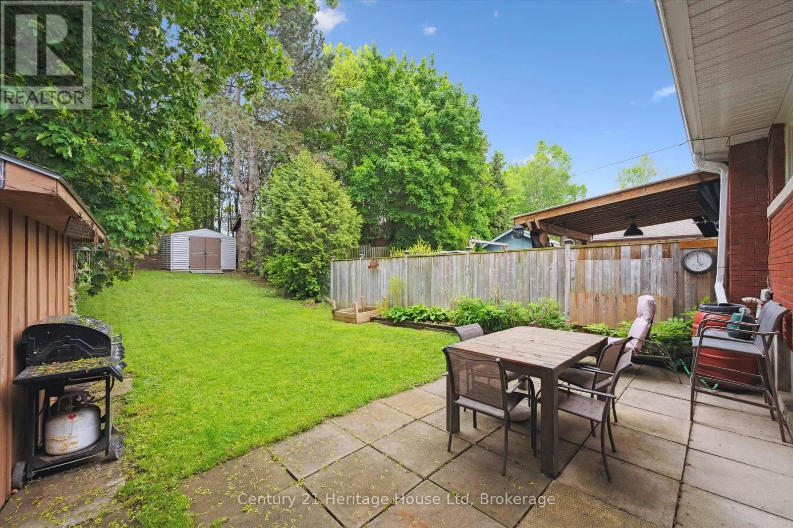 131 WAVERLEY DRIVE