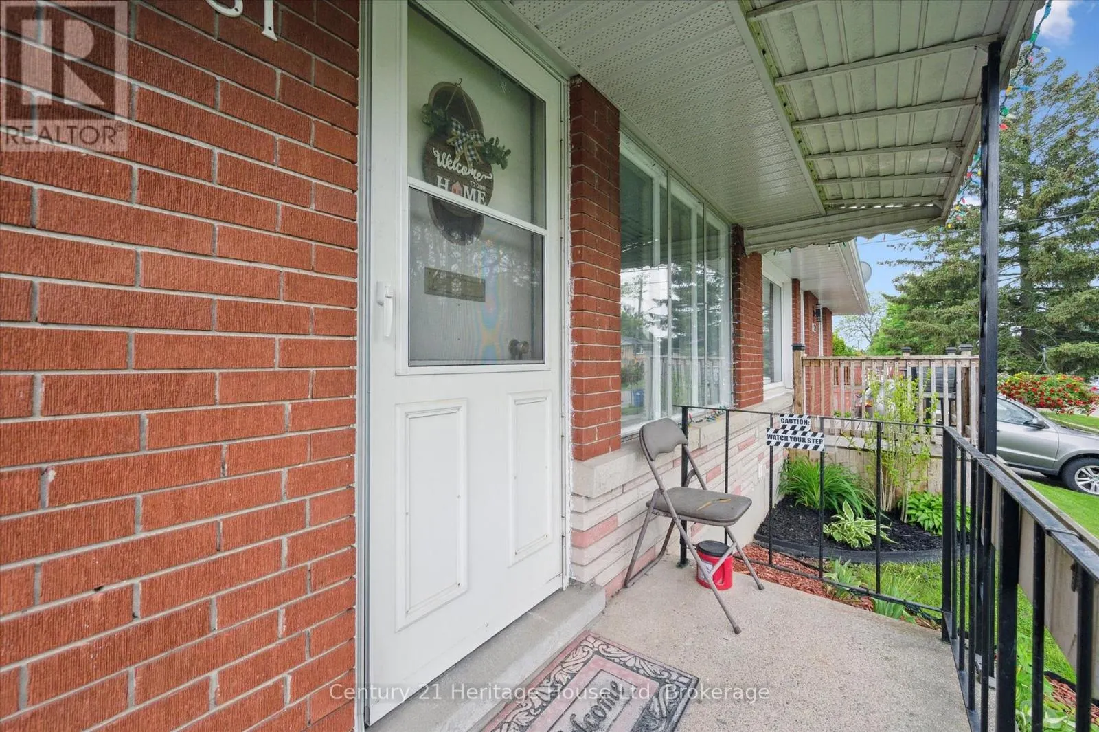 131 WAVERLEY DRIVE