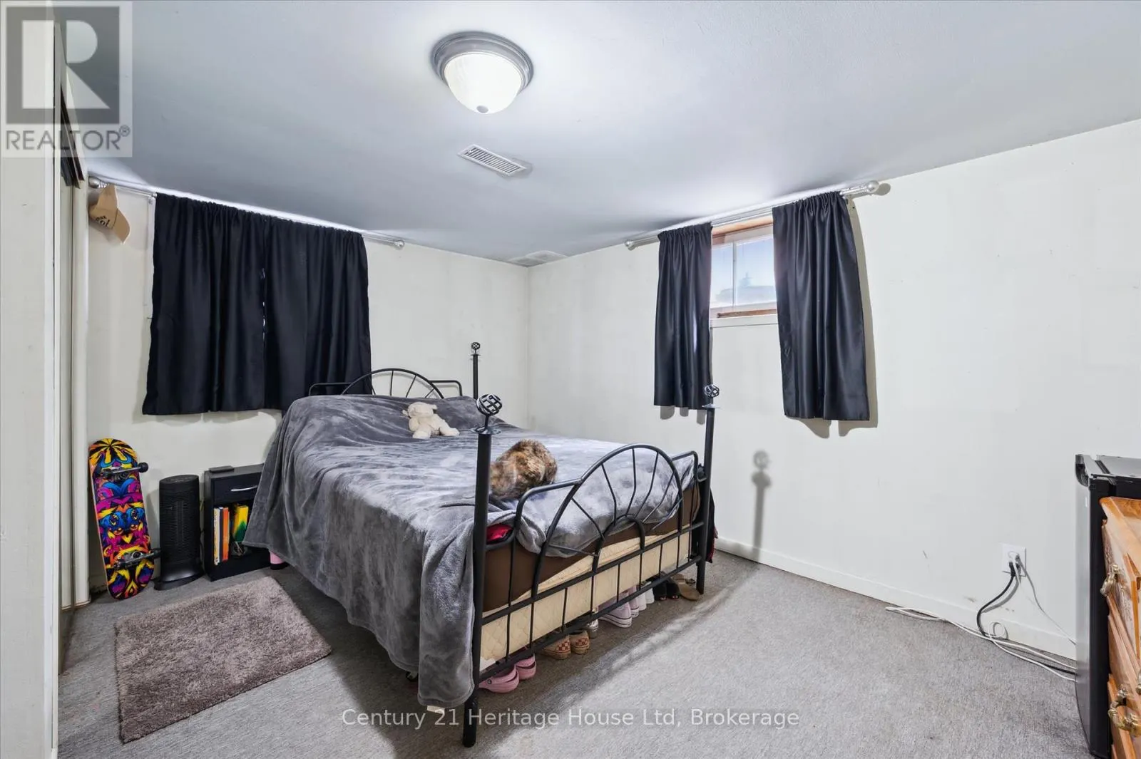 131 WAVERLEY DRIVE