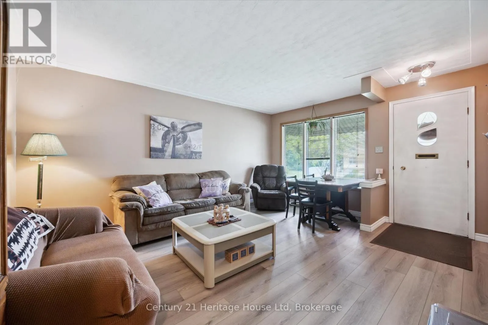 131 WAVERLEY DRIVE