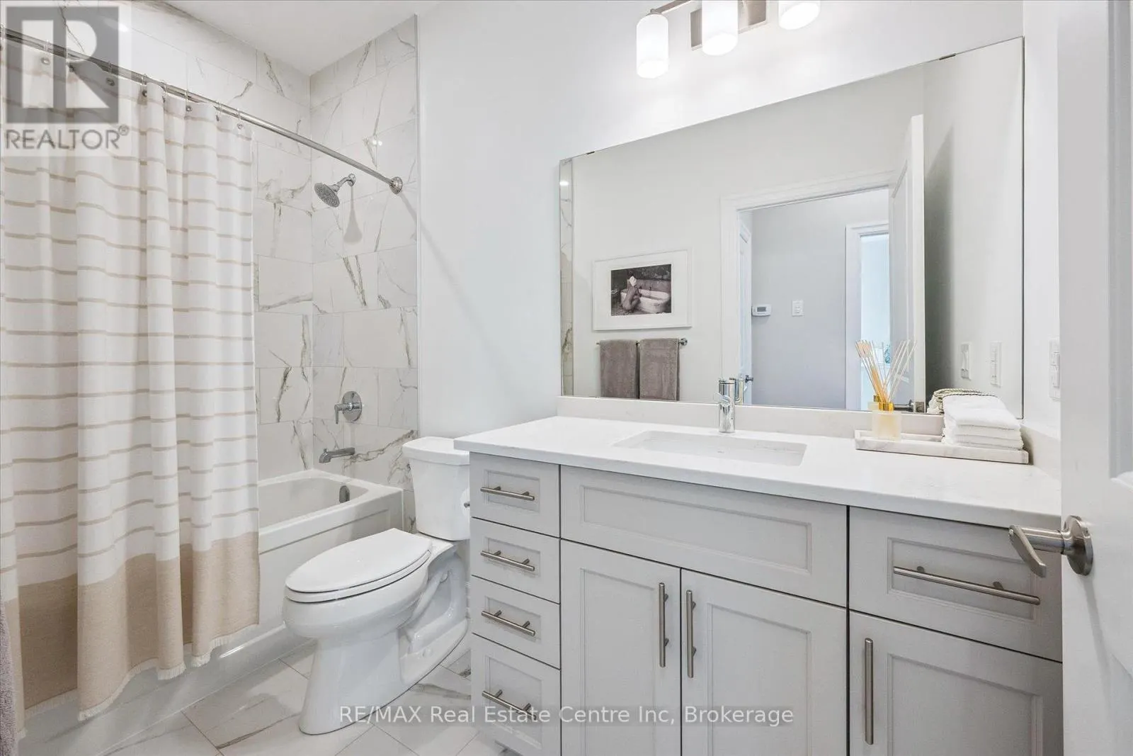 1010 - 1880 GORDON STREET, #1010
