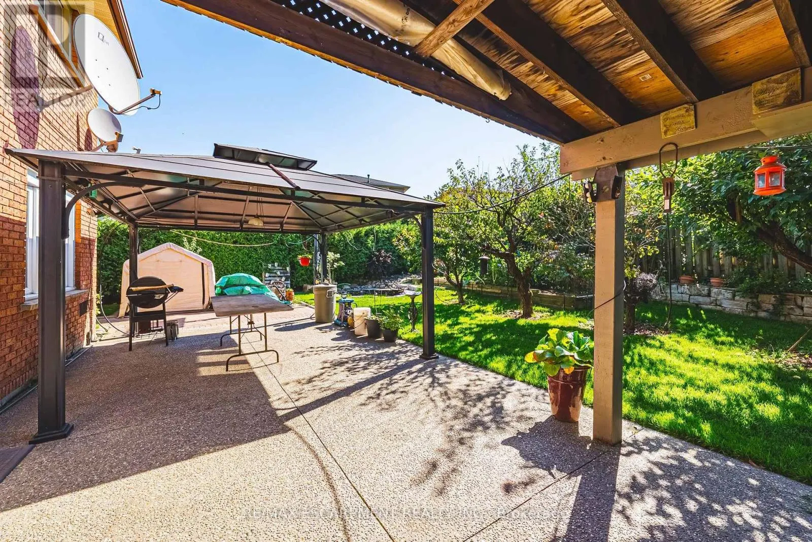 19 GLENHAVEN COURT