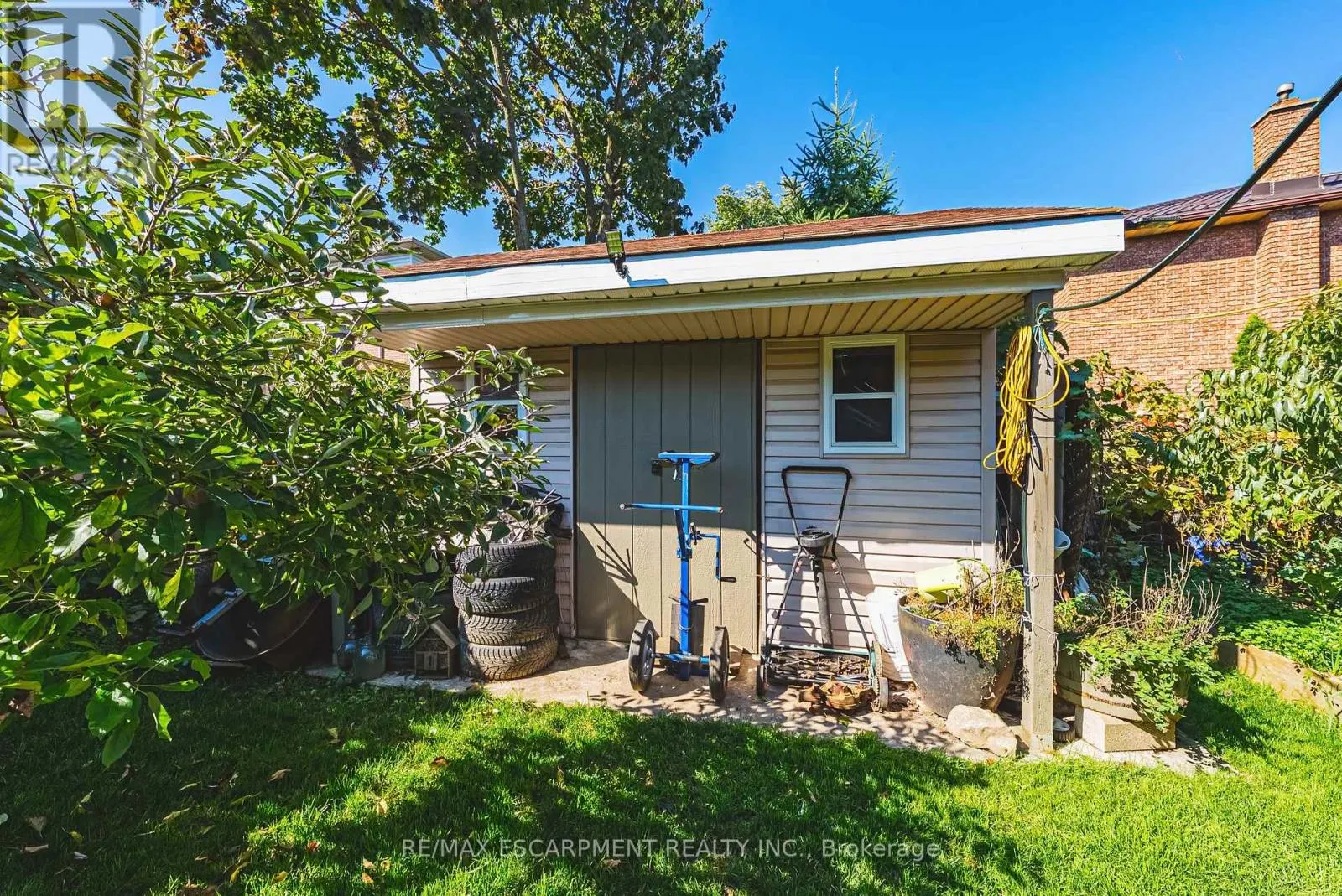 19 GLENHAVEN COURT