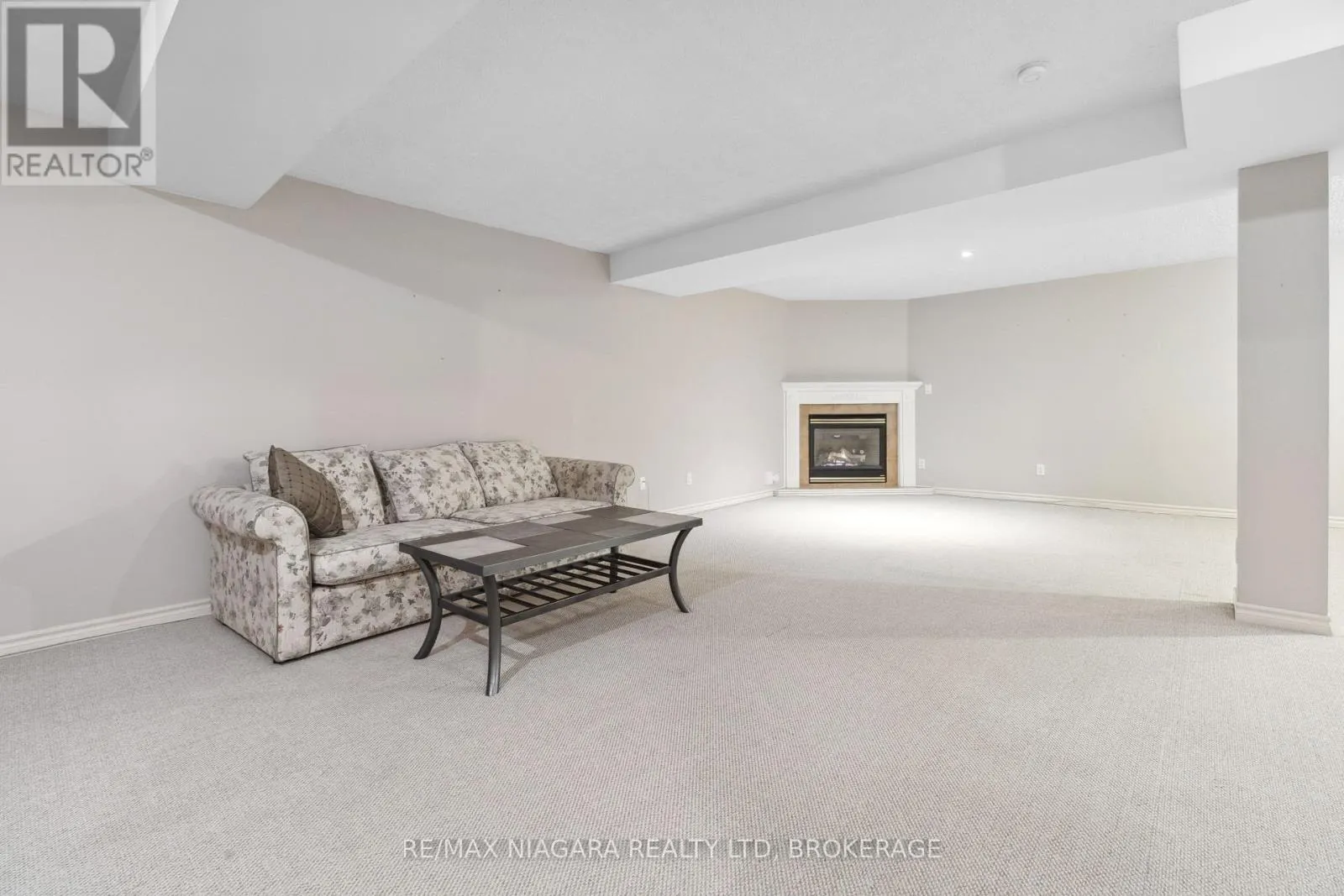 17 - 2684 MEWBURN ROAD, #17