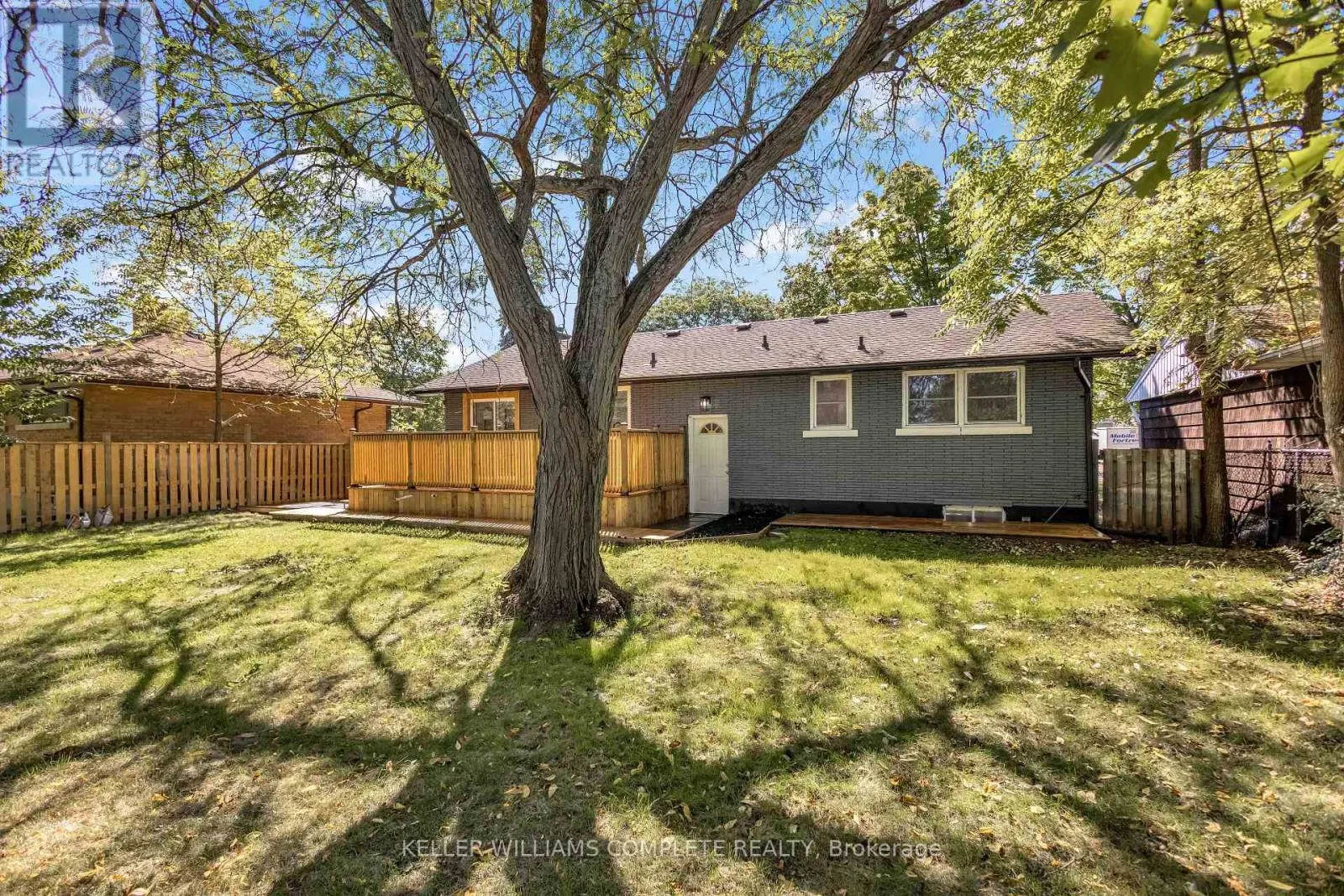 7 SWAN DRIVE
