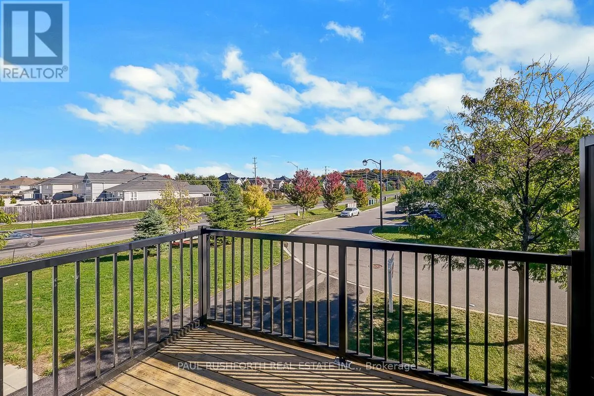 640 LAURALEAF CRESCENT
