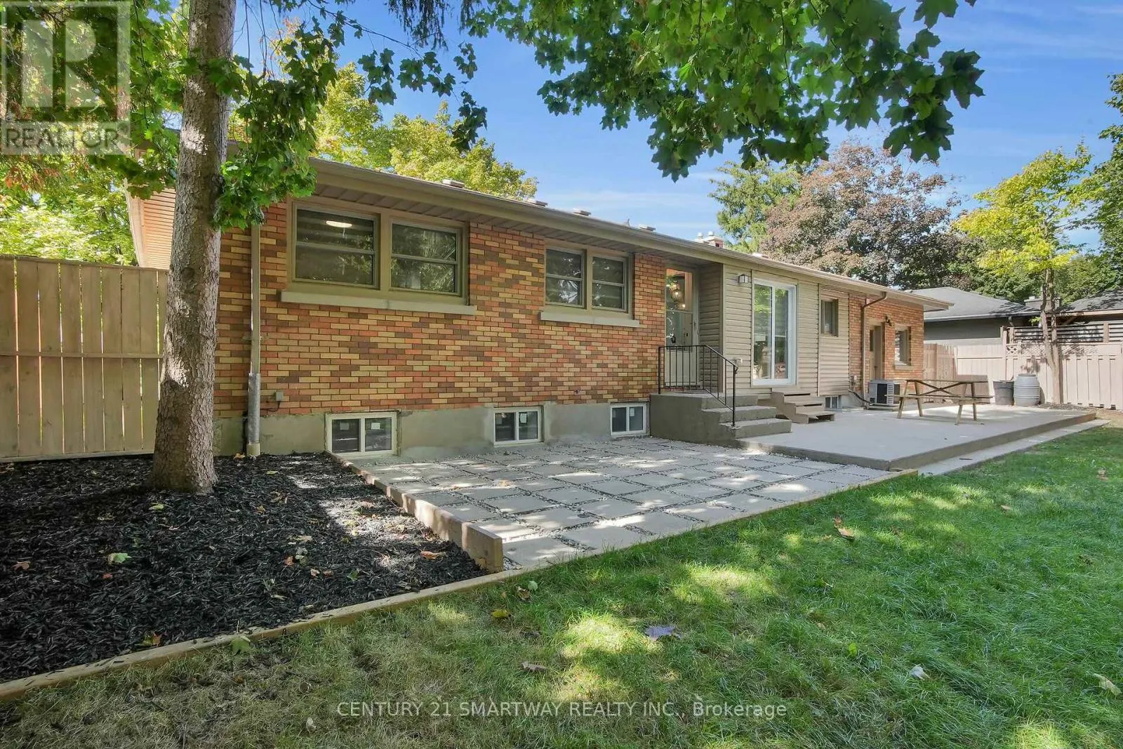 633 DONEGAL DRIVE