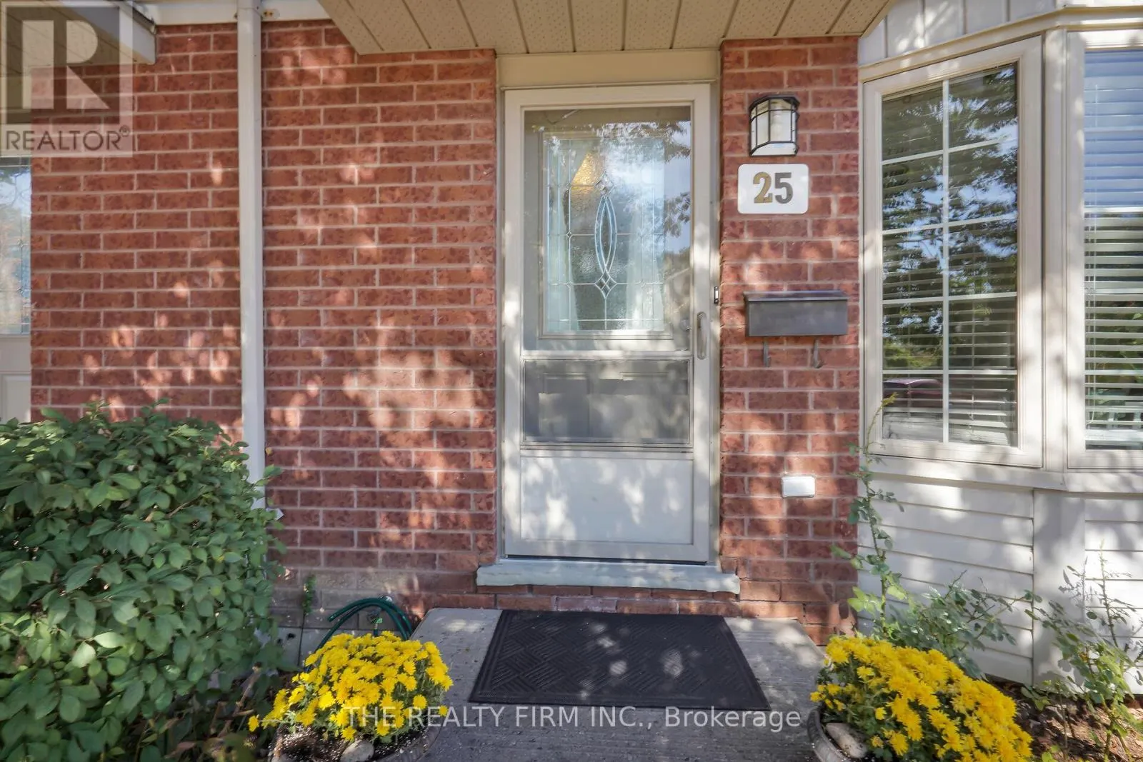 25 - 70 CHAPMAN COURT, #25