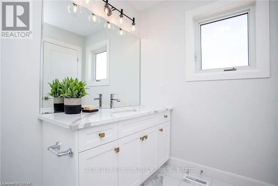 37 - 2700 BUROAK DRIVE, #37