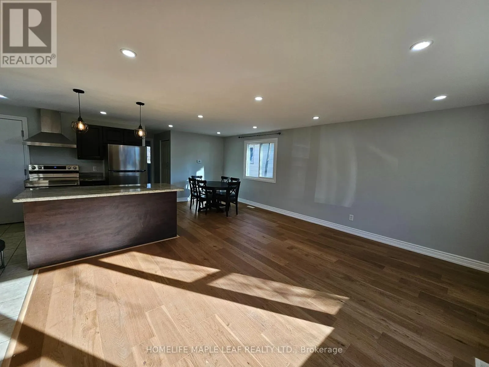 56 HELENE CRESCENT
