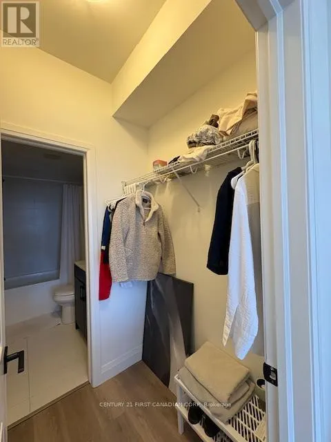 5 - 3900 SAVOY STREET, #5