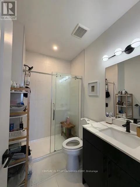 5 - 3900 SAVOY STREET, #5