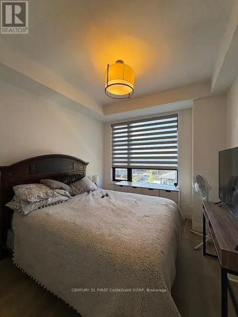 5 - 3900 SAVOY STREET, #5