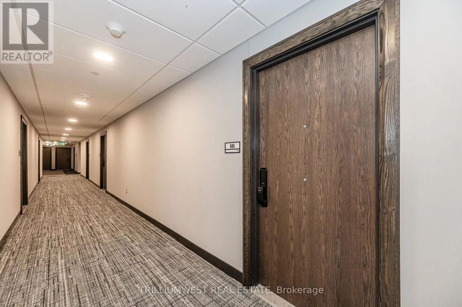 505 - 741 KING STREET W