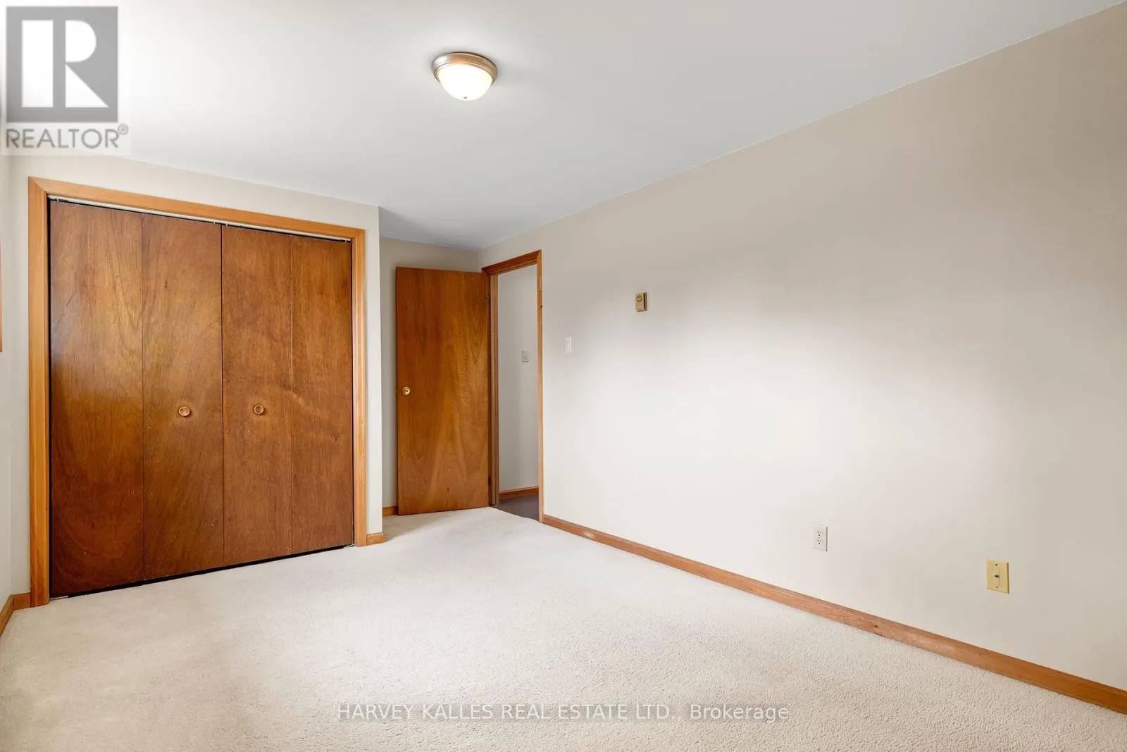 1015 COUNTY 2 ROAD