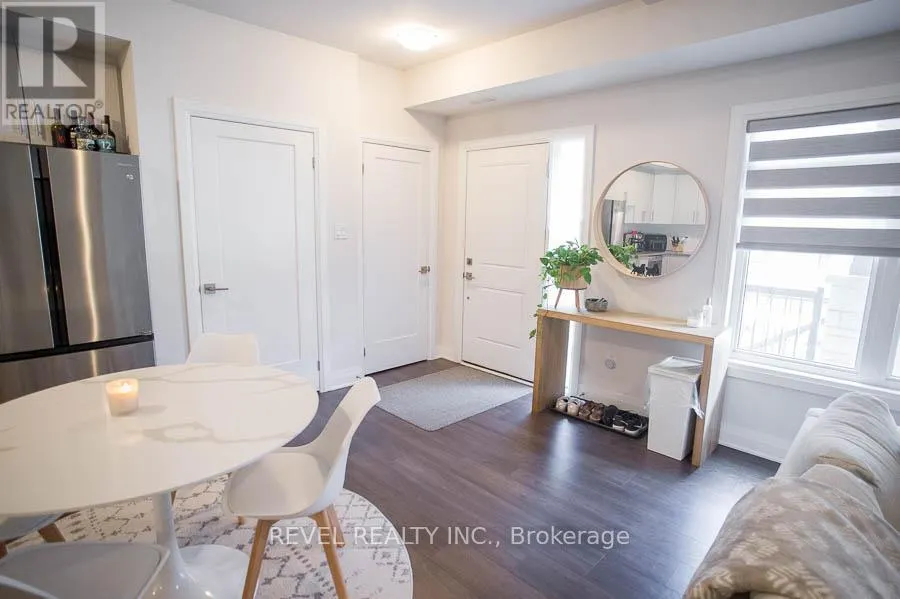 26 - 2 WILLOW STREET