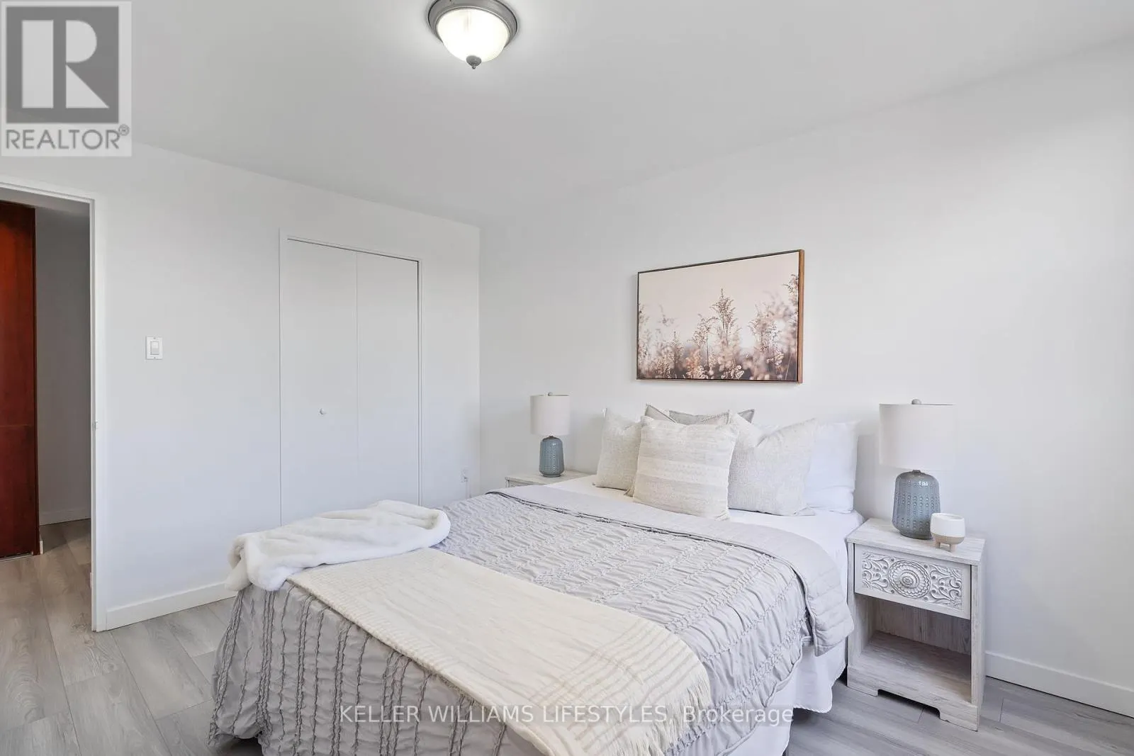 511 - 931 WONDERLAND ROAD S, #511