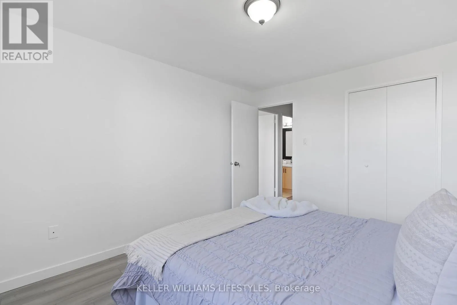 511 - 931 WONDERLAND ROAD S, #511