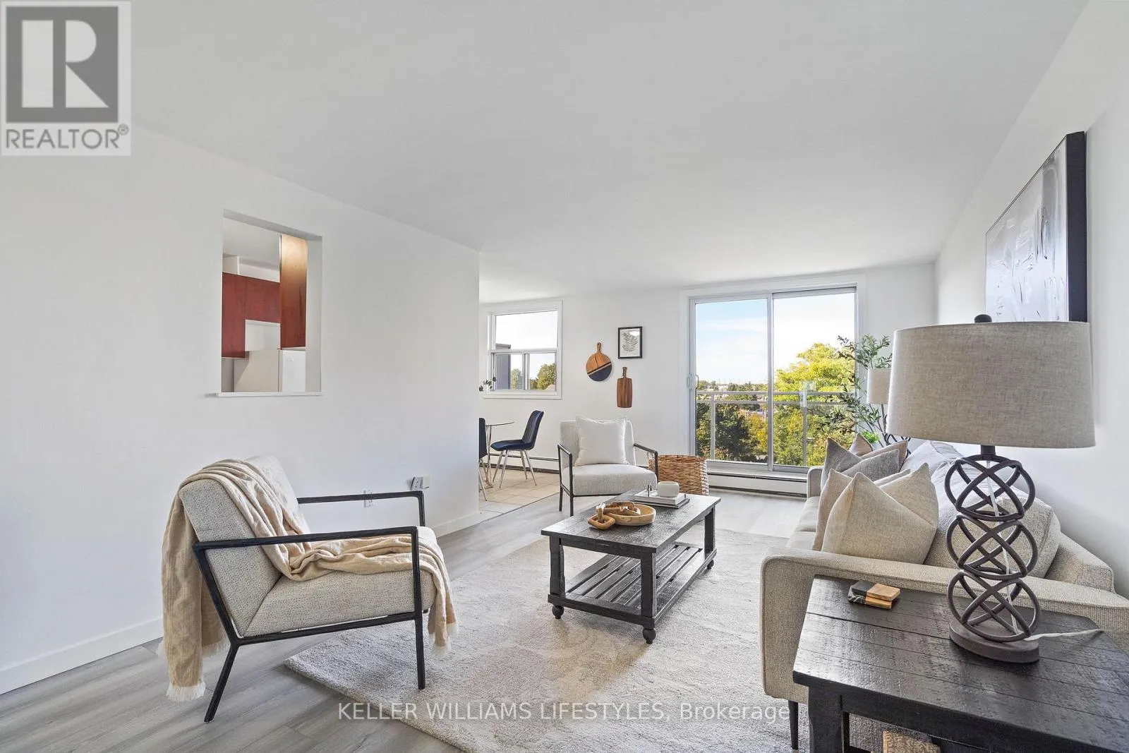 511 - 931 WONDERLAND ROAD S, #511