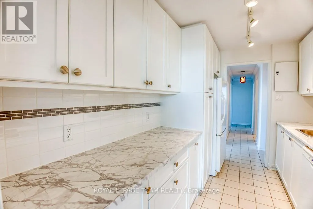 2201 - 1025 RICHMOND ROAD