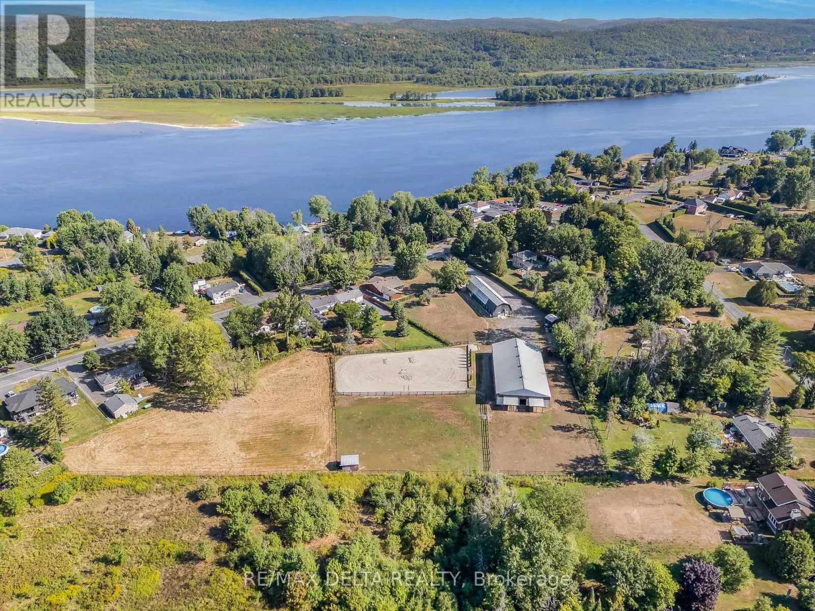 439 FRONT ROAD W