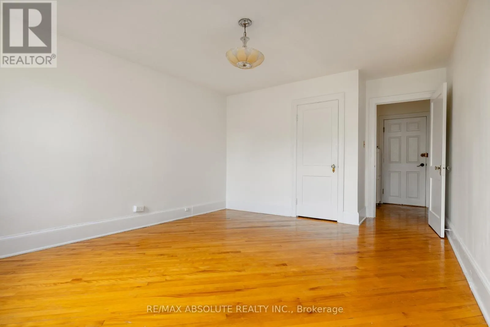 3 - 258 DALY AVENUE