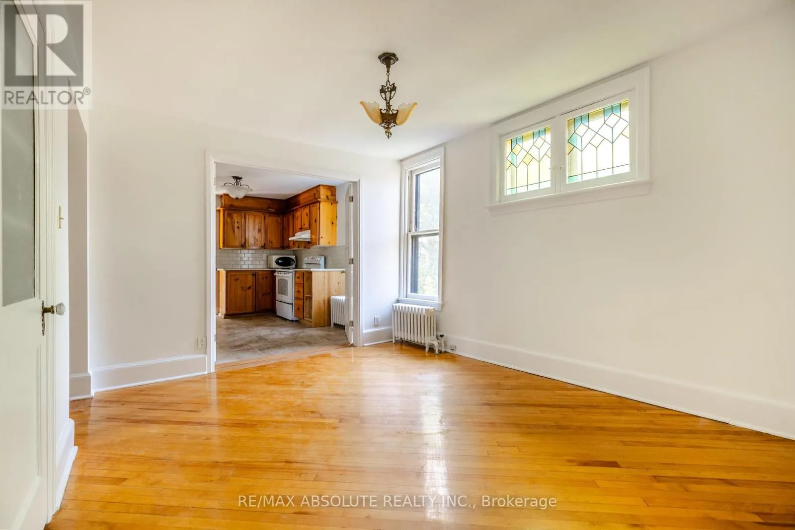 3 - 258 DALY AVENUE