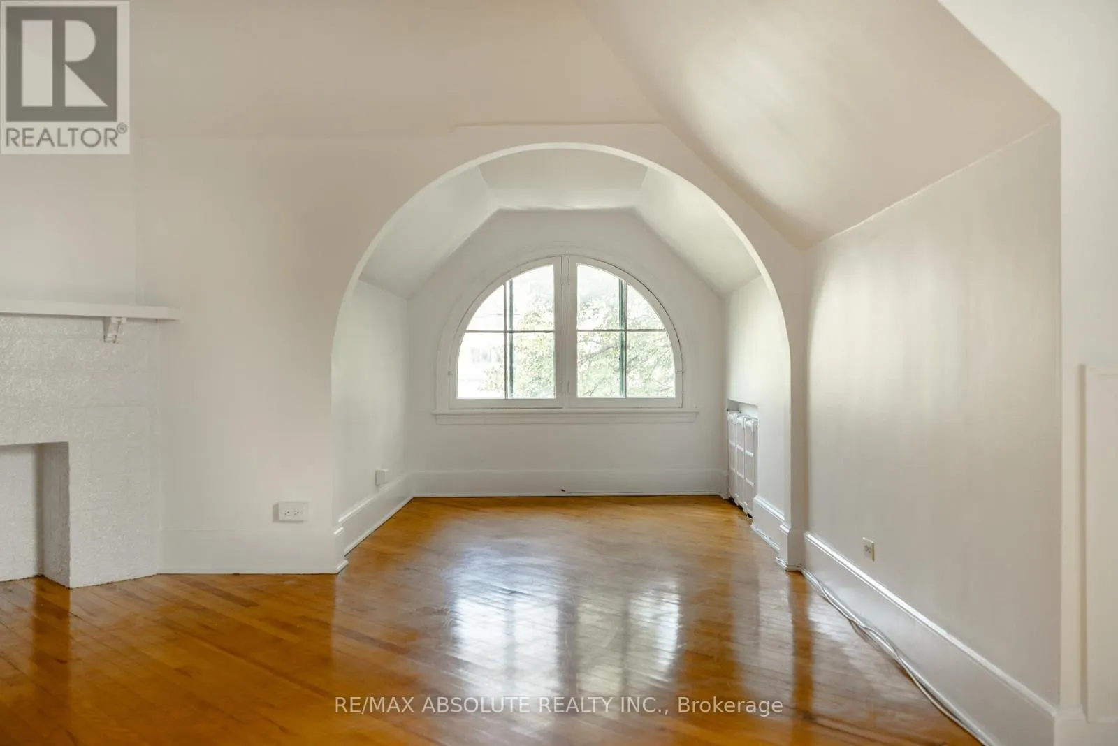 3 - 258 DALY AVENUE