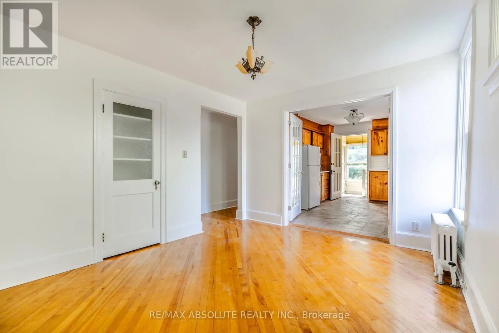 3 - 258 DALY AVENUE