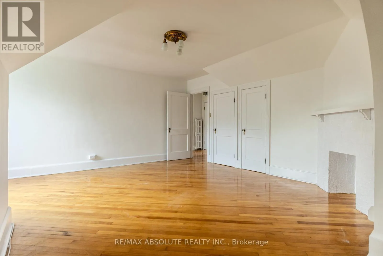 3 - 258 DALY AVENUE