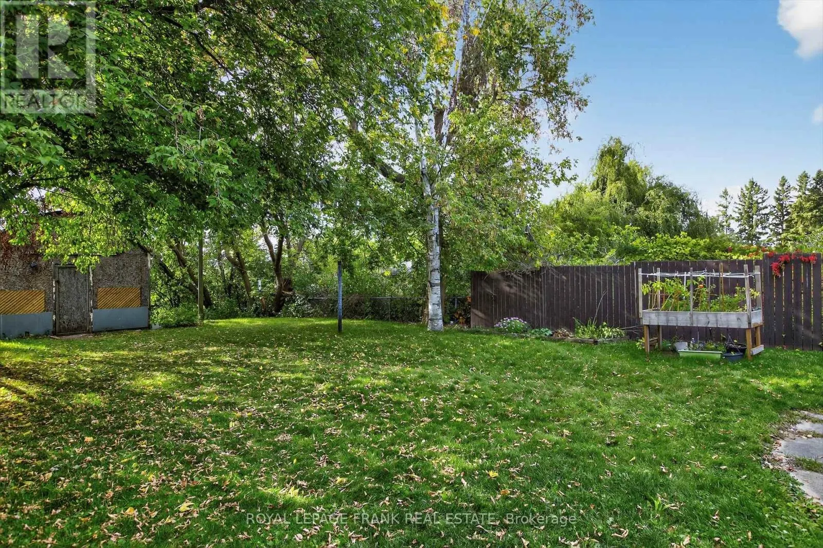 393 SOUTHPARK DRIVE