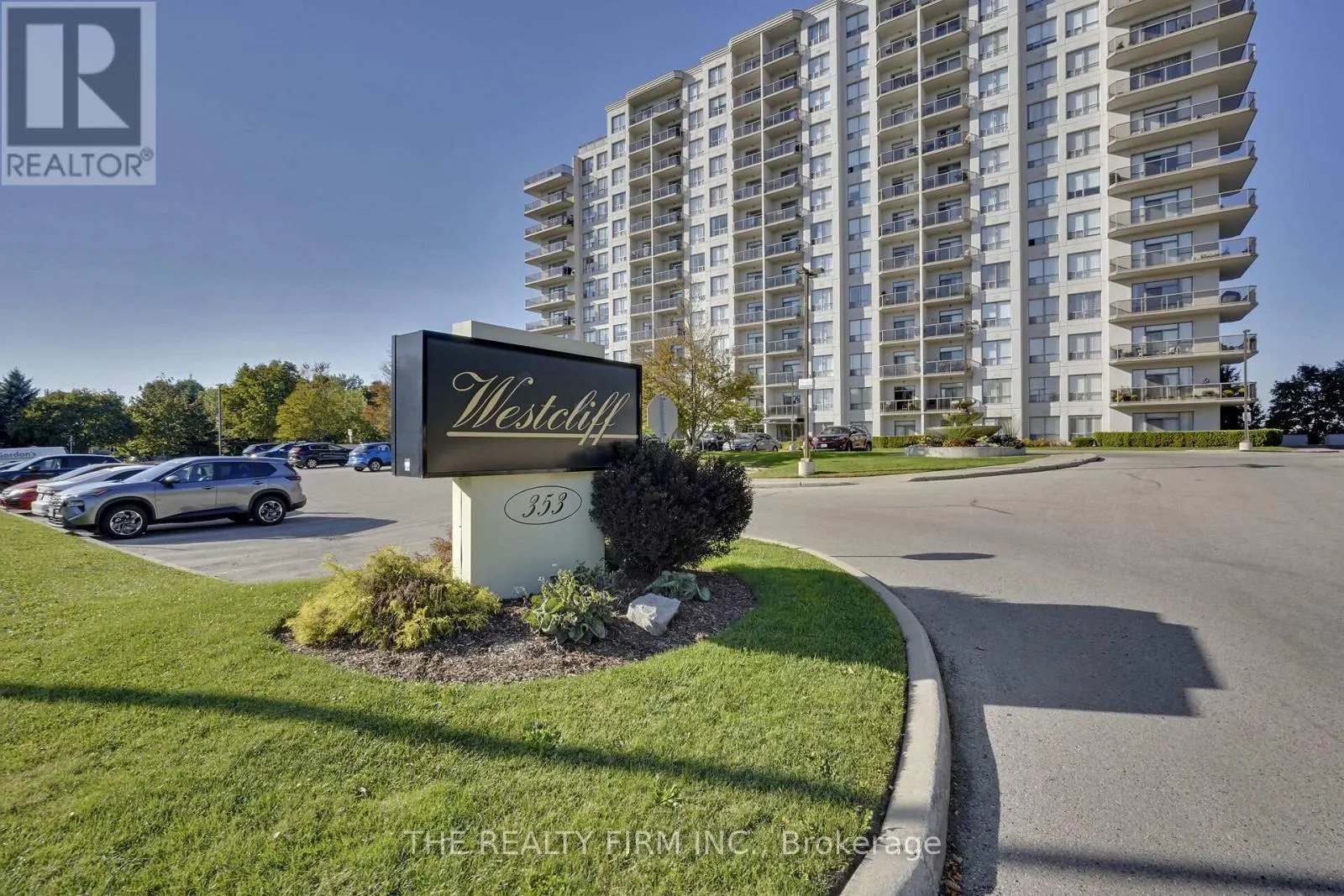 107 - 353 COMMISSIONERS ROAD W, #107