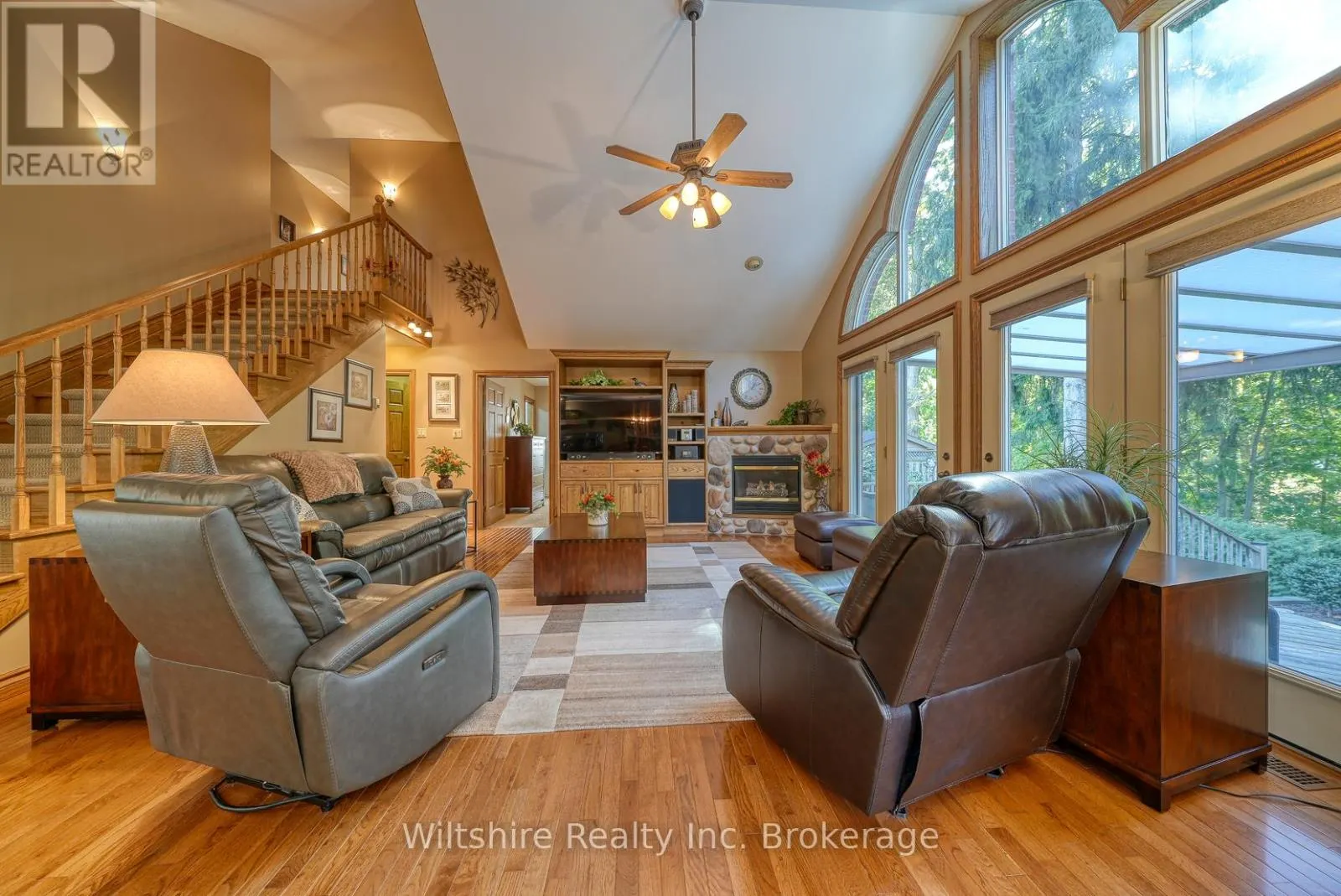 5 WHISPERING PINE LANE