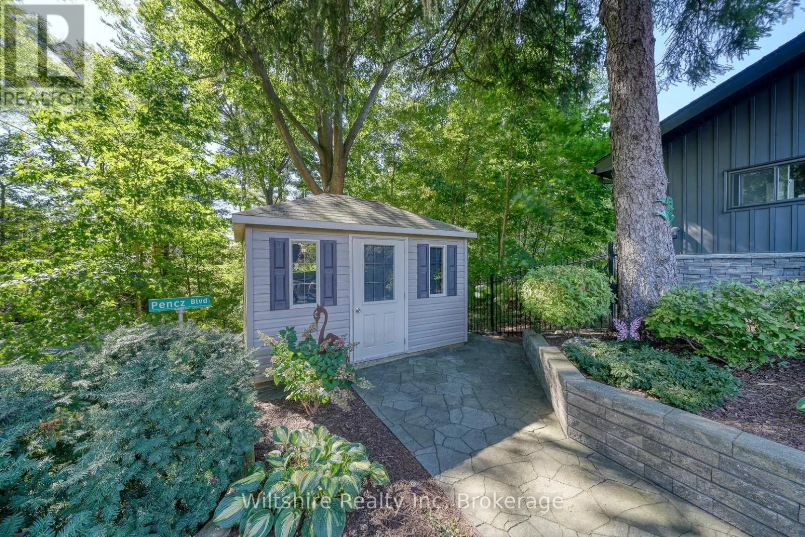 5 WHISPERING PINE LANE