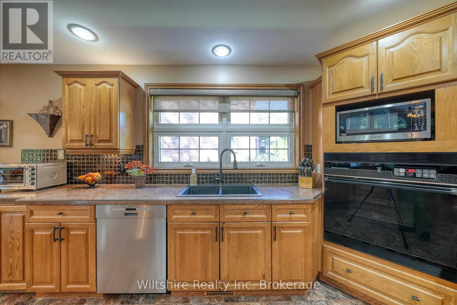 5 WHISPERING PINE LANE
