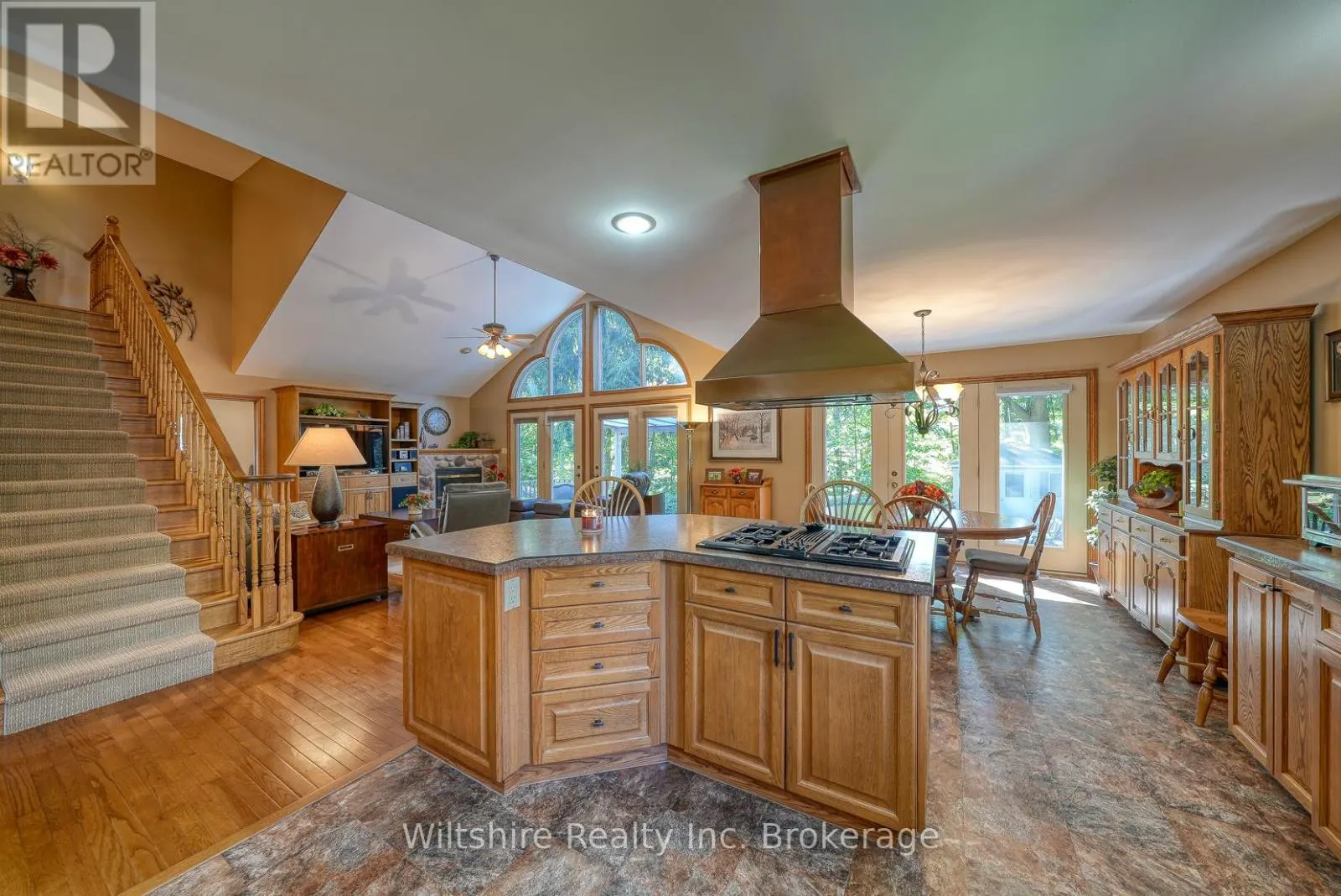 5 WHISPERING PINE LANE