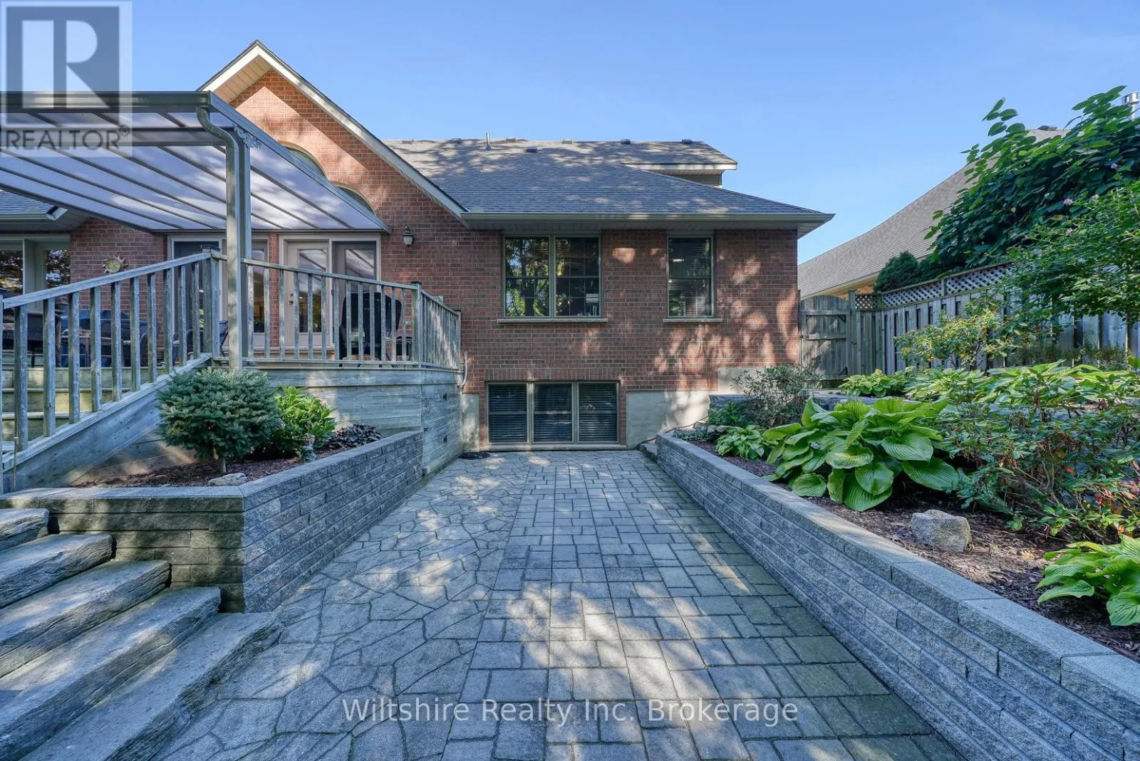 5 WHISPERING PINE LANE