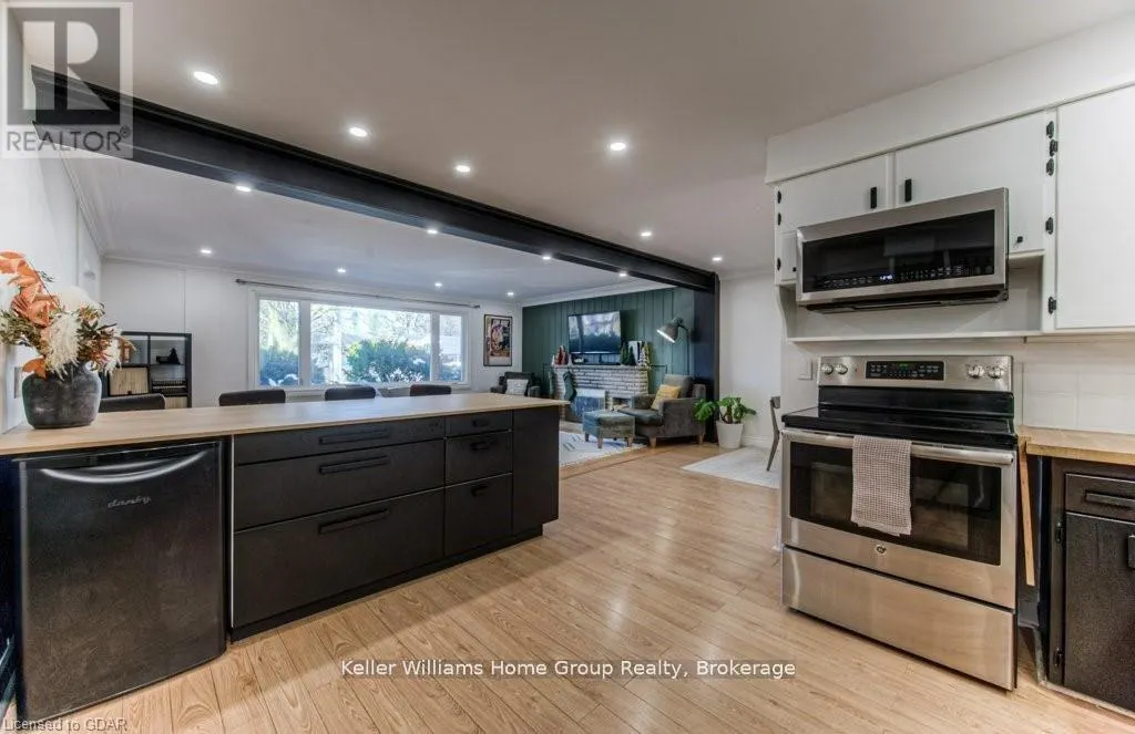 16A - 1085 QUEENS BOULEVARD, #16A
