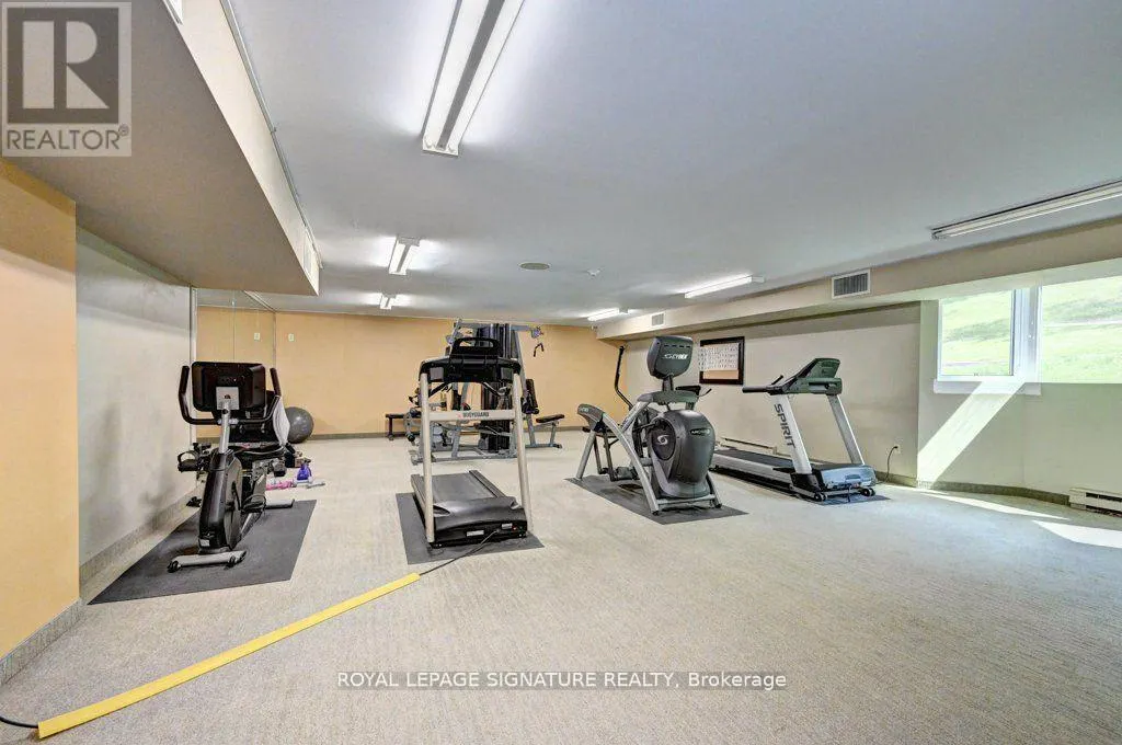 1214 - 35 GREEN VALLEY DRIVE