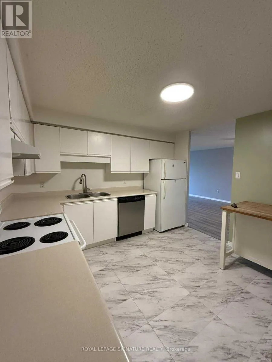 1214 - 35 GREEN VALLEY DRIVE
