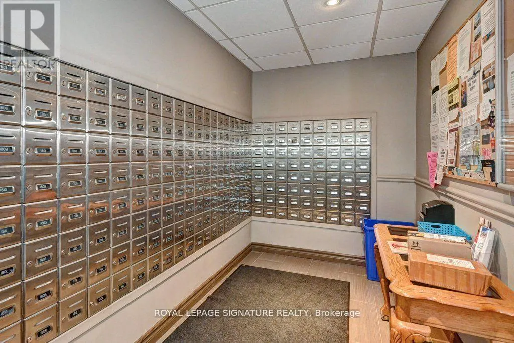 1214 - 35 GREEN VALLEY DRIVE