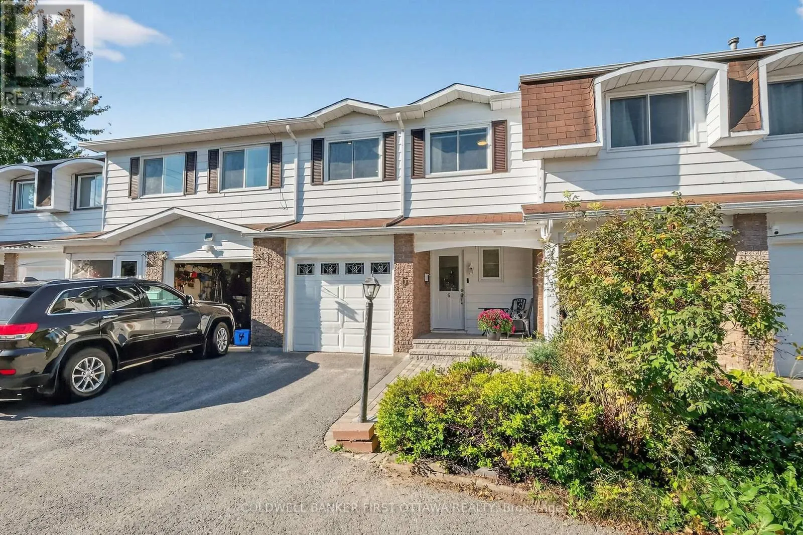 6 PENNINGTON LANE