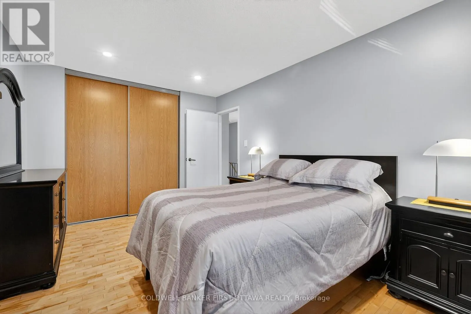6 PENNINGTON LANE