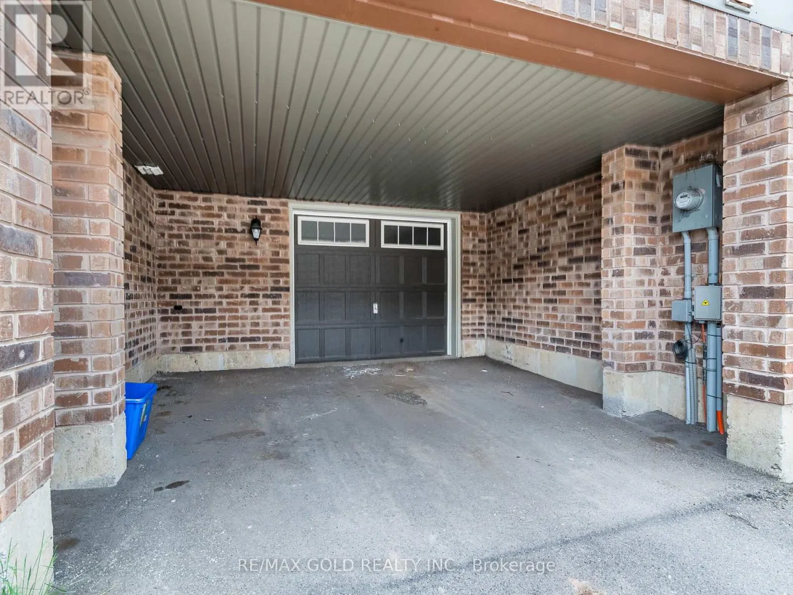 436 LINDEN DRIVE