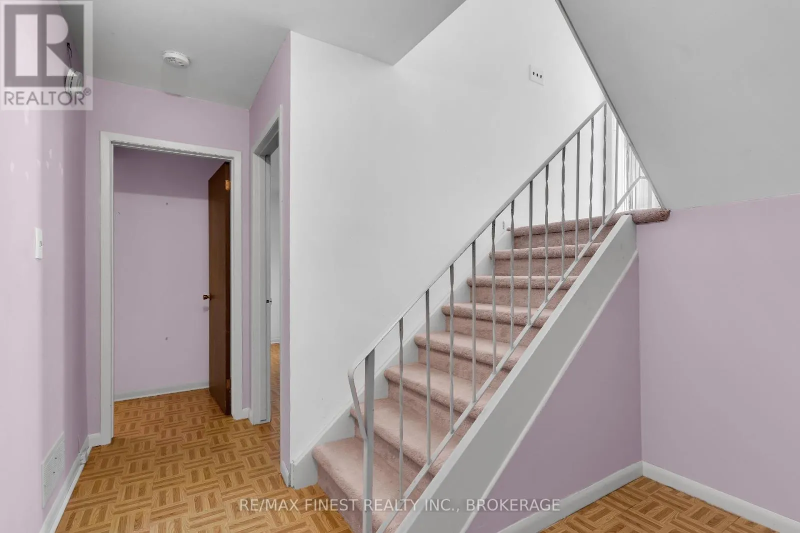 704 AYLMER CRESCENT